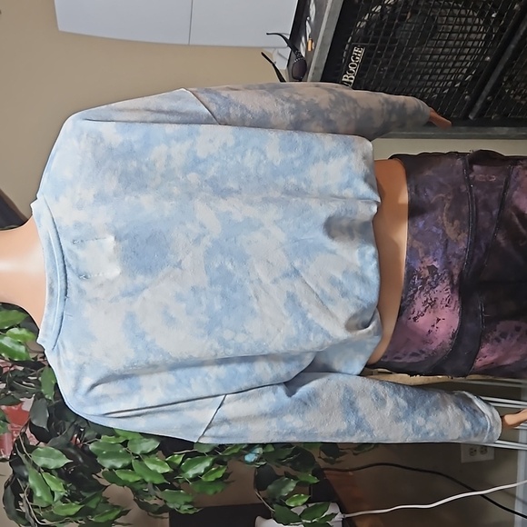 April Kiss Long Sleeve Light Blue Sky Tye-Dye Blouse - Picture 3 of 6